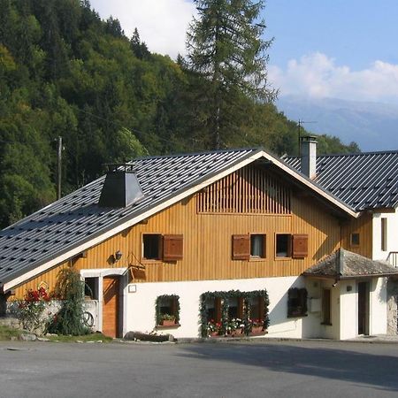 Gite Des Moulins Samoëns Exteriör bild